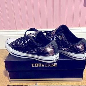 womens sequence black converse size 6